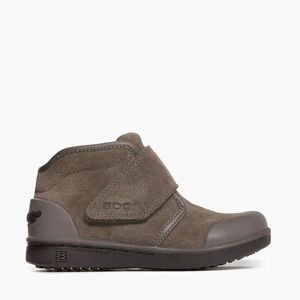 Only worn a few times! Bogs Waterproof Lightweight Sammy Boot. Size 8